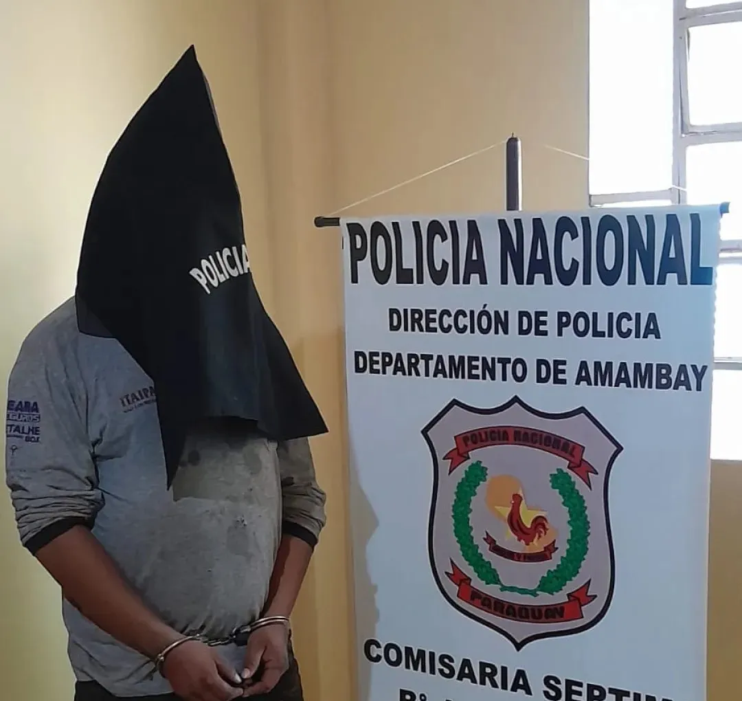 En control policial detienen a un hombre que contaba con orden de captura